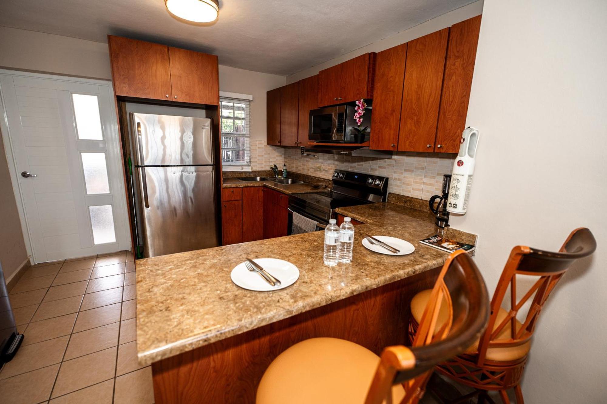 Apartamento Private Jacuzzi Oasis With Mountain Views And Free Parking Ponce Exterior foto